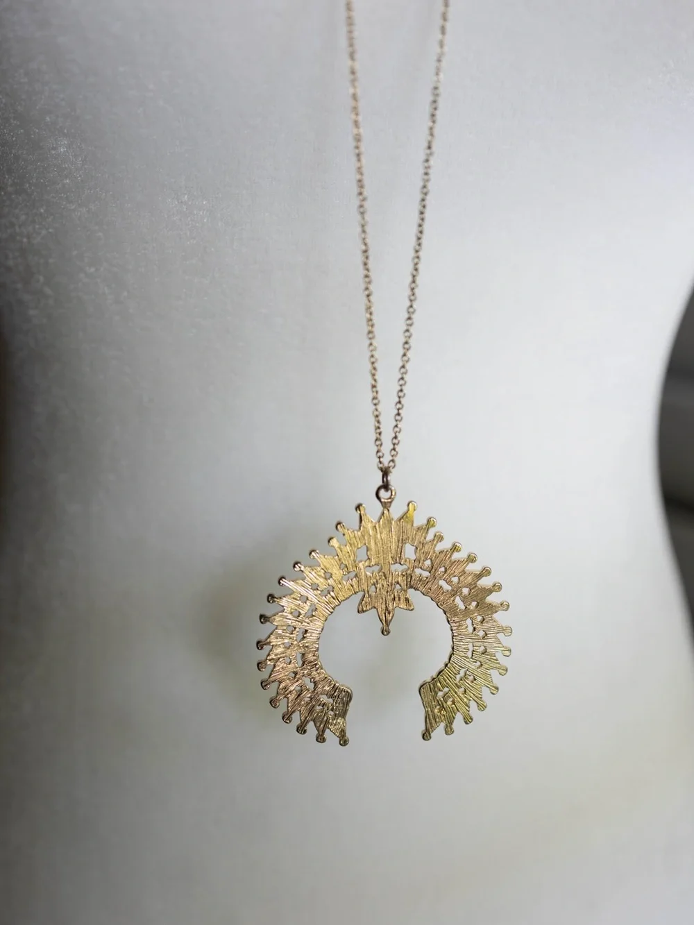 Gold-Tone‎ Turquoise Statement Pendant Necklace